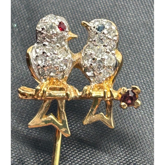 Panetta Jewelry - Vtg Panetta Signed‎ Rhinestone Love Birds Stickpin Pin Ruby Amethyst Sapphire